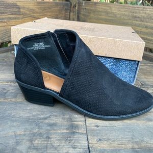 Nwt True Craft Black Boots size 8.5